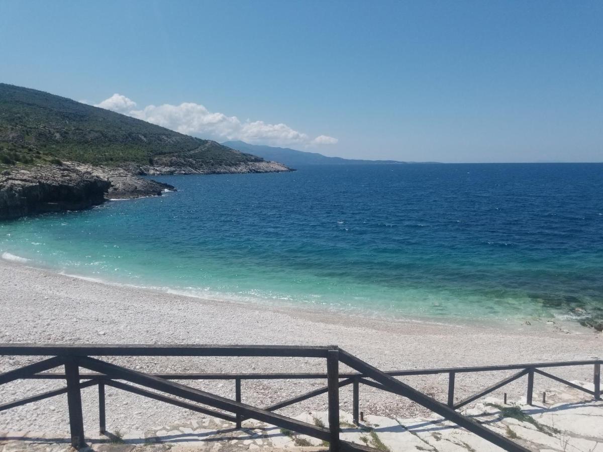 Vila Sulozeqi Apartman Saranda Kültér fotó