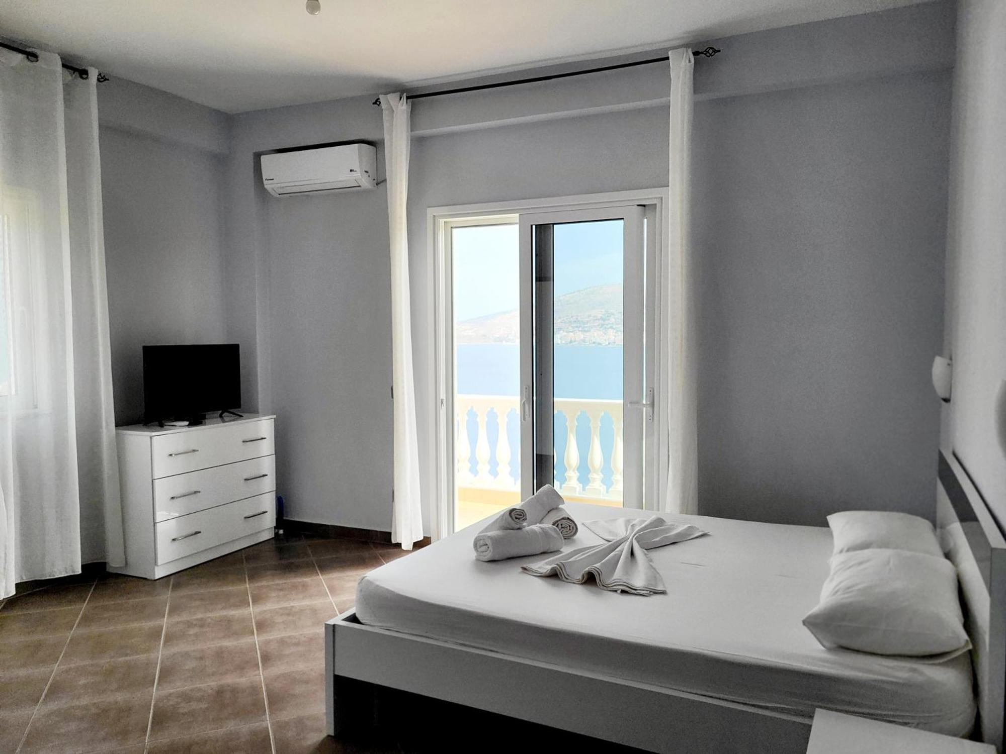 Vila Sulozeqi Apartman Saranda Szoba fotó